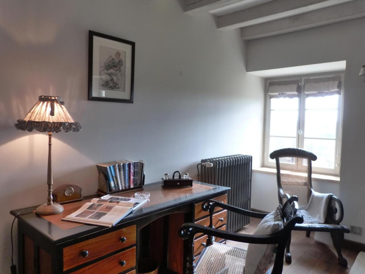 Le Manoir De Beauregard Bed & Breakfast Clermont-de-Beauregard Exterior photo
