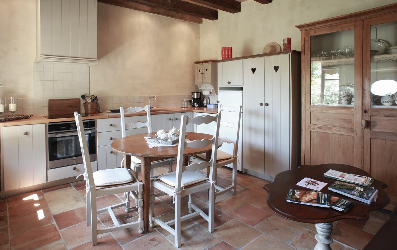 Le Manoir De Beauregard Bed & Breakfast Clermont-de-Beauregard Exterior photo