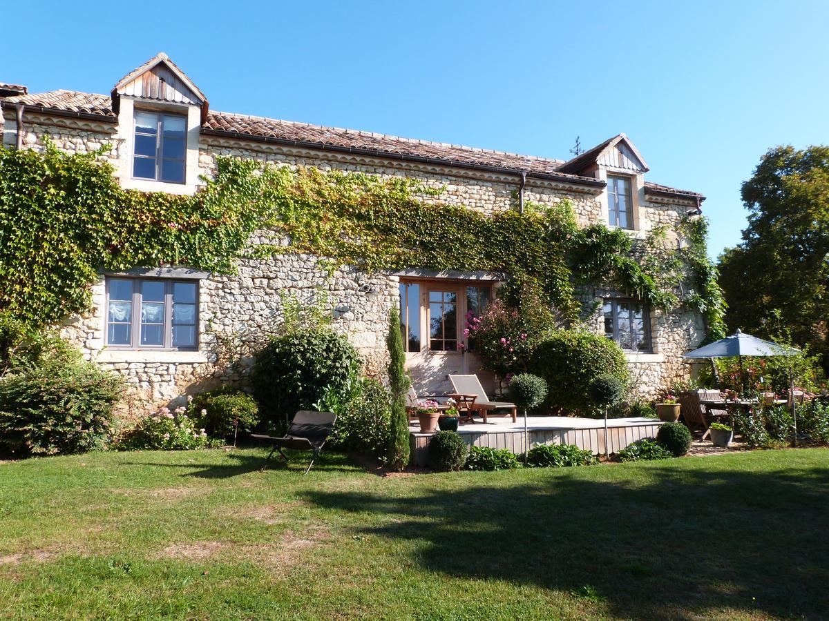 Le Manoir De Beauregard Bed & Breakfast Clermont-de-Beauregard Exterior photo