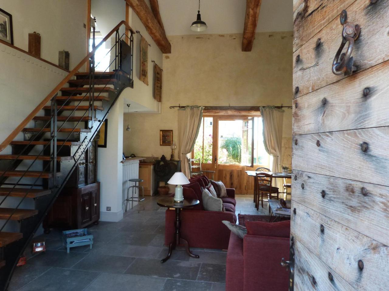 Le Manoir De Beauregard Bed & Breakfast Clermont-de-Beauregard Exterior photo