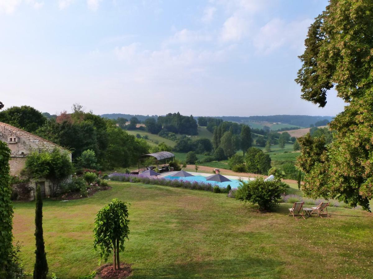 Le Manoir De Beauregard Bed & Breakfast Clermont-de-Beauregard Exterior photo